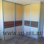 встроенные угловые шкафы купе фото